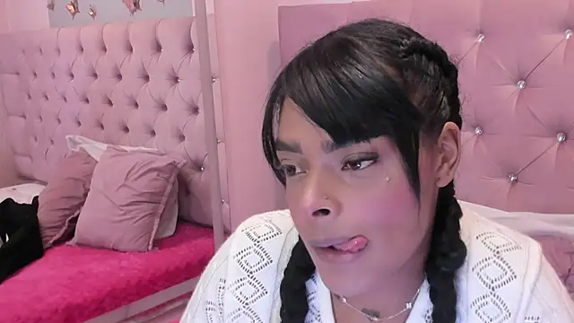 Snapshot of EmmaEbony_ chatting on July 29, 2026, 11:08 am EmmaEbony online show from July 29, 2026, 11:08 am