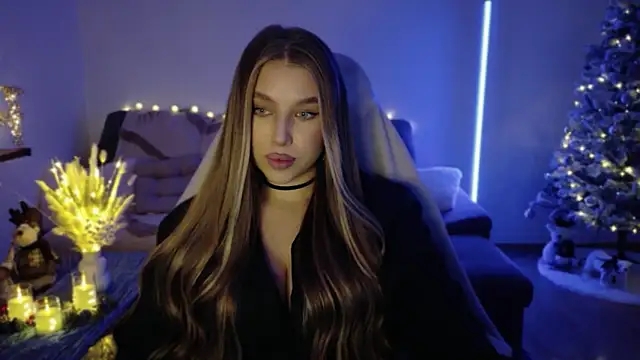 Snapshot of Emma_candyyy chatting on November 30, 2025, 2:43 pm Emma candyyy online show from November 30, 2025, 2:43 pm