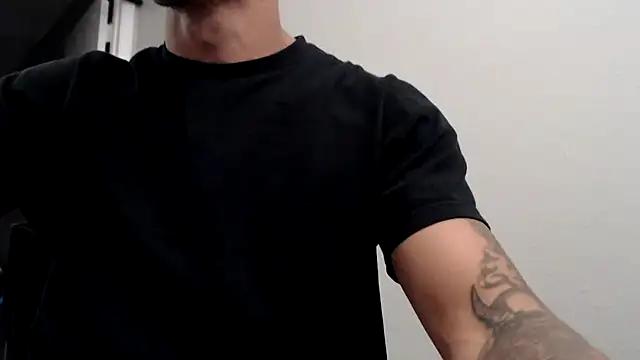 tanjir020 online show from December 17, 2025, 10:10 am