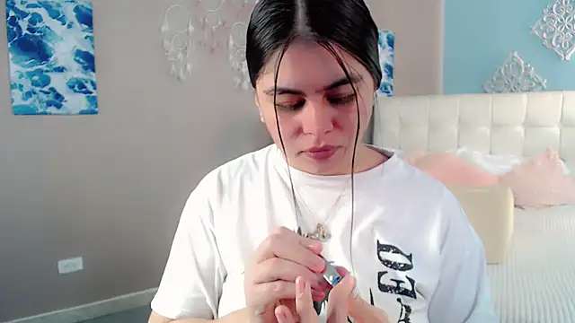 maddissonivanova online show from January 13, 2026, 7:08 pm