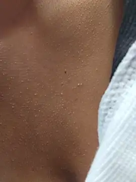 Lorena Mcfly online show from October 24, 2025, 12:45 pm