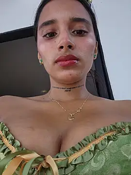 Lorena Mcfly online show from October 31, 2025, 1:23 pm