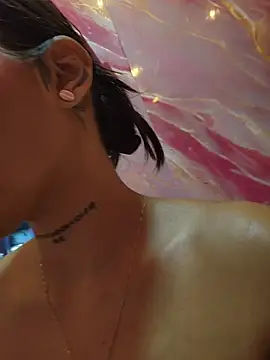 Lorena Mcfly online show from April 21, 2026, 11:27 am