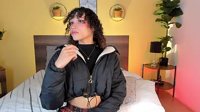 CamilleGrace online show from November 21, 2025, 1:10 pm