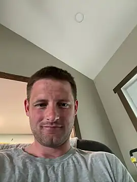 cougarlover777 online show from June 5, 2026, 1:50 pm