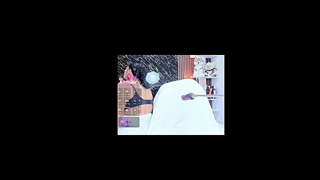 emma liz2 online show from December 2, 2025, 12:32 pm