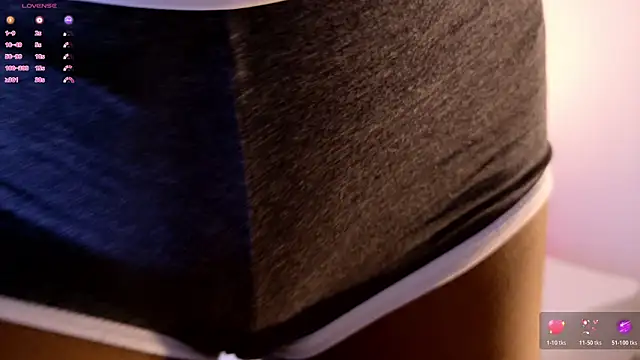 Emely Deluxe online show from February 15, 2026, 11:41 am