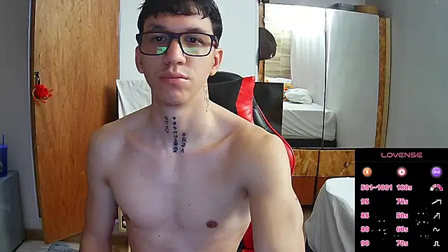 Snapshot of angelicious_ chatting on July 19, 2026, 12:53 pm angelicious online show from July 19, 2026, 12:53 pm