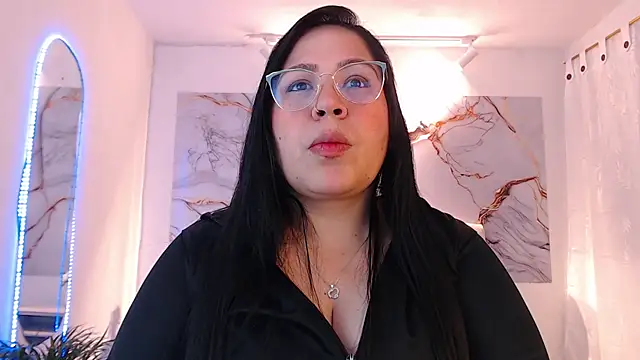 Ashley Grahaam online show from November 16, 2025, 2:50 am