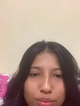 Auroragravidinha online show from May 3, 2026, 2:50 am