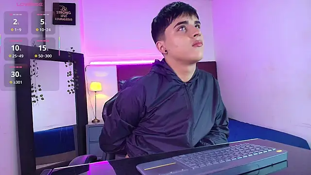 Lucass love online show from October 7, 2025, 1:19 pm