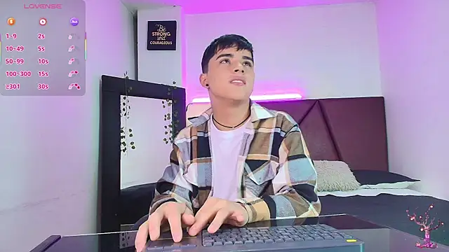 Lucass love online show from October 9, 2025, 1:20 pm