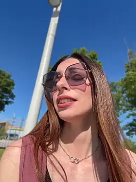 Snapshot of Amelie_Crosby chatting on June 20, 2026, 1:58 pm Amelie Crosby online show from June 20, 2026, 1:58 pm