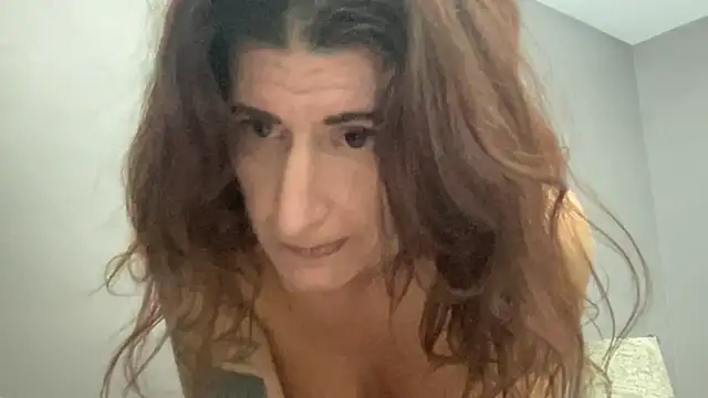 Snapshot of Cherry_Lush chatting on November 26, 2025, 8:32 pm Cherry Lush online show from November 26, 2025, 8:32 pm