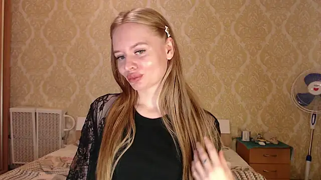 Kitkaat00 online show from April 27, 2026, 7:01 pm