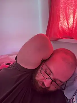 mrandmrsdarkside online show from April 9, 2026, 1:27 pm