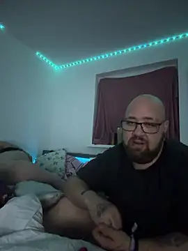 mrandmrsdarkside online show from April 12, 2026, 10:48 pm