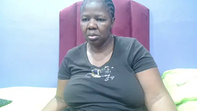 NaughtyChubbyZoe online show from November 26, 2025, 5:08 am