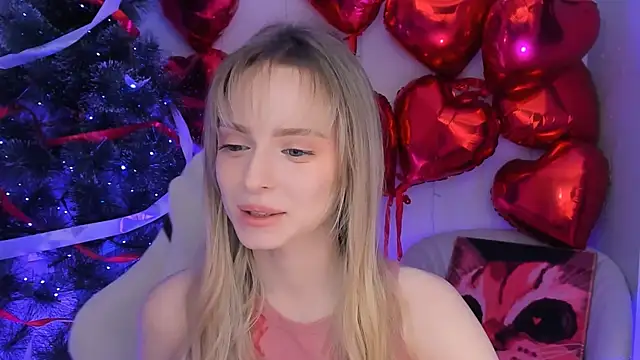 JuliaBrewwer online show from April 22, 2026, 3:13 pm