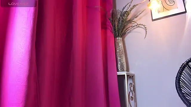 dulce fiore07 online show from November 12, 2025, 12:49 pm