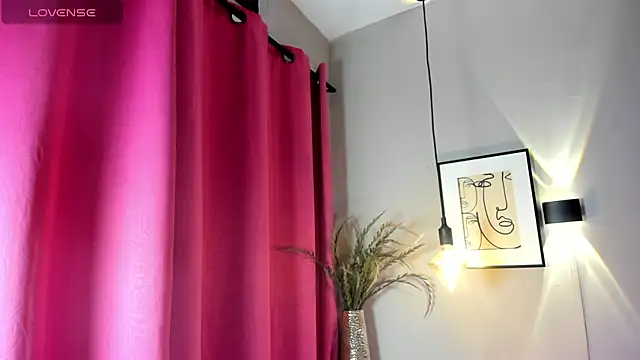 dulce fiore07 online show from November 20, 2025, 1:11 pm