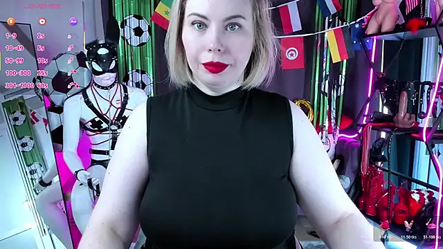 Snapshot of Anna_Maxwell chatting on July 18, 2026, 2:05 am Anna Maxwell online show from July 18, 2026, 2:05 am