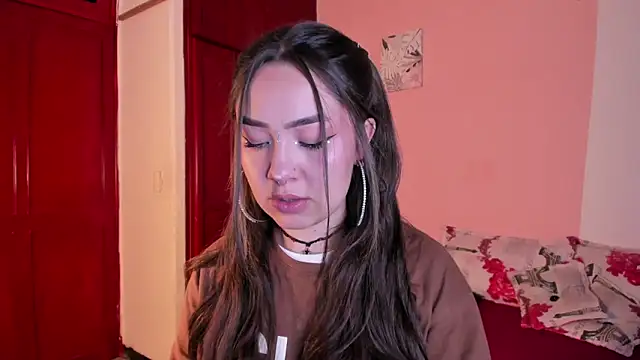 Pariss Gold online show from October 12, 2025, 1:48 am