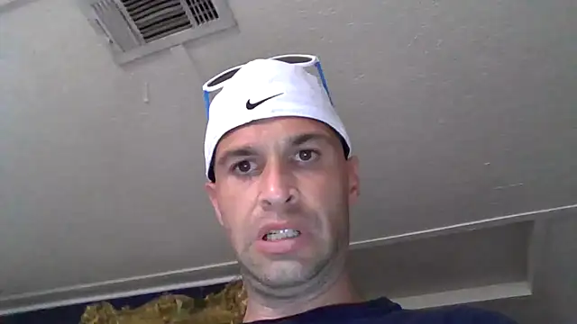 Snapshot of dik4cache chatting on May 17, 2026, 9:22 pm dik4cache online show from May 17, 2026, 9:22 pm