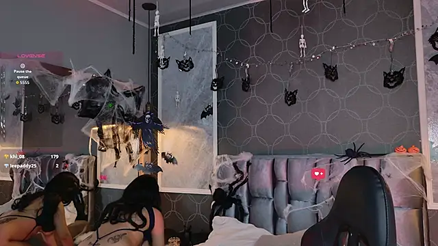 Snapshot of janetteJones_ chatting on October 26, 2025, 3:23 am janetteJones  online show from October 26, 2025, 3:23 am