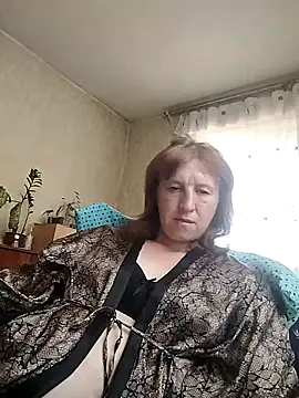 Snapshot of Flower2931 chatting on May 11, 2026, 7:58 am Flower2931 online show from May 11, 2026, 7:58 am