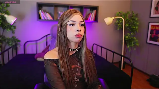 Sabrina bloom online show from March 11, 2026, 1:17 pm