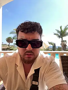 Snapshot of MrSavagexx chatting on April 13, 2026, 11:48 am MrSavagexx online show from April 13, 2026, 11:48 am