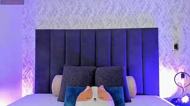 dana hazze online show from November 17, 2025, 6:03 pm