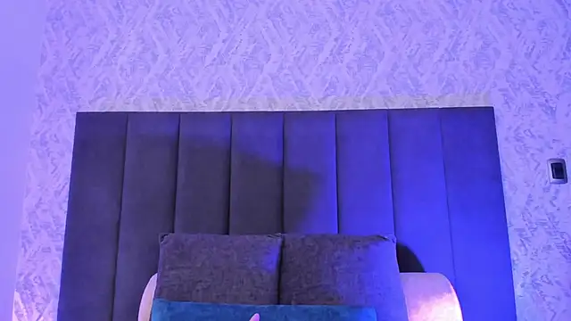 dana hazze online show from November 25, 2025, 9:04 pm