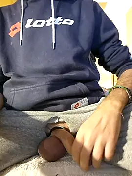 KalendaXL online show from November 16, 2025, 9:20 pm