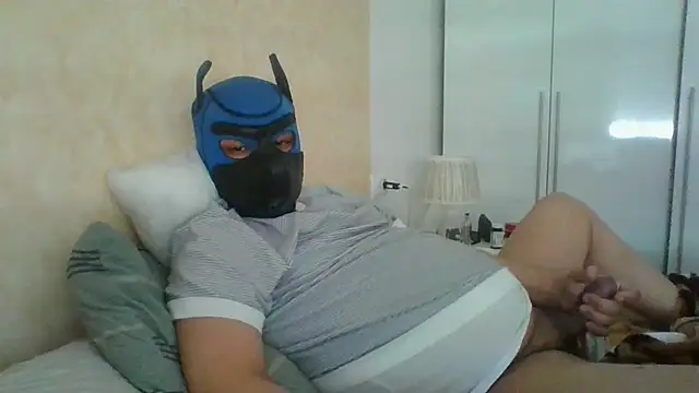 soumicuckold1 online show from April 5, 2026, 12:24 pm