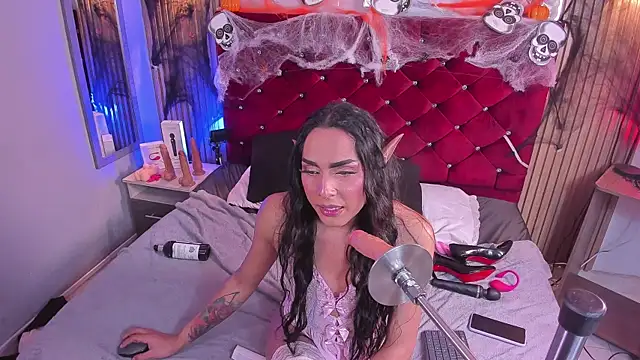 Megan Rodriguez online show from October 28, 2025, 9:02 am