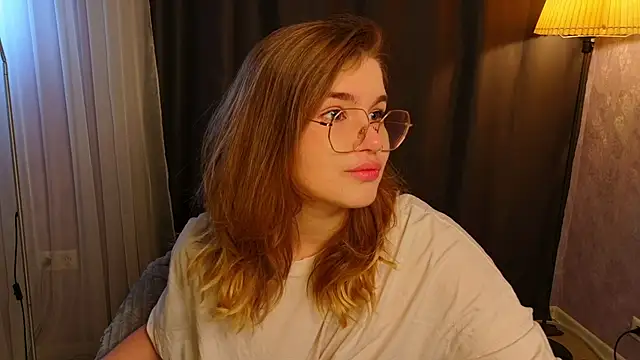 Snapshot of SophieMurrr chatting on January 7, 2026, 10:40 am SophieMurrr online show from January 7, 2026, 10:40 am