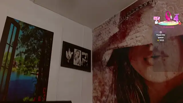 gigi gilt  online show from November 7, 2025, 4:34 am