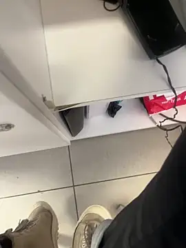 Snapshot of kamo012000 chatting on November 27, 2025, 1:57 pm kamo012000 online show from November 27, 2025, 1:57 pm