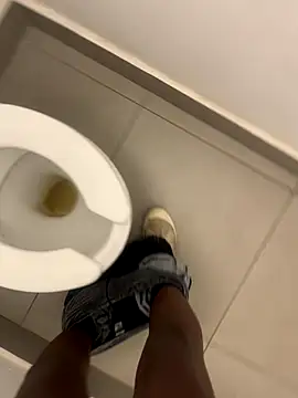 kamo012000 online show from December 3, 2025, 10:35 am