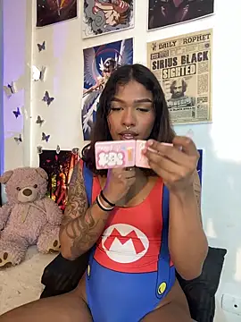 cam11 07 online show from October 26, 2025, 5:08 pm