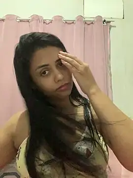 afroditii online show from November 12, 2025, 1:06 am