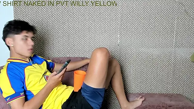 Snapshot of willy_sexxx18 chatting on November 3, 2025, 2:29 pm willy sexxx18 online show from November 3, 2025, 2:29 pm