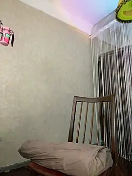 CrazyPinky online show from December 19, 2024, 10:24 am