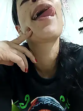 kim lebanon online show from November 2, 2025, 4:04 am