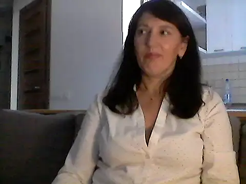 Snapshot of Elena48324 chatting on September 23, 2025, 10:18 am Elena48324 online show from September 23, 2025, 10:18 am