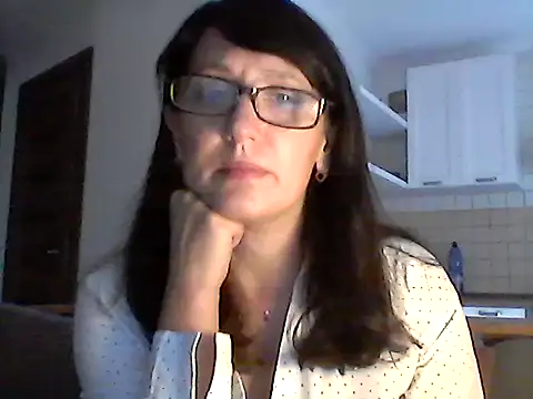 Snapshot of Elena48324 chatting on October 10, 2025, 11:09 am Elena48324 online show from October 10, 2025, 11:09 am