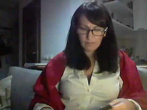 Snapshot of Elena48324 chatting on November 6, 2025, 6:53 pm Elena48324 online show from November 6, 2025, 6:53 pm