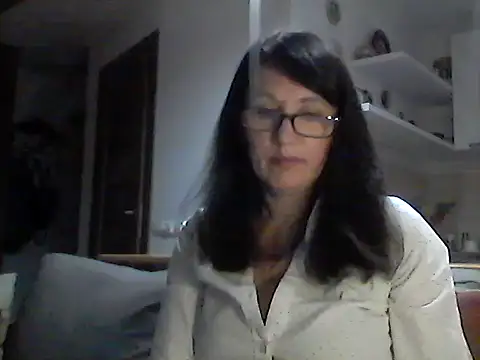 Snapshot of Elena48324 chatting on November 21, 2025, 2:05 pm Elena48324 online show from November 21, 2025, 2:05 pm